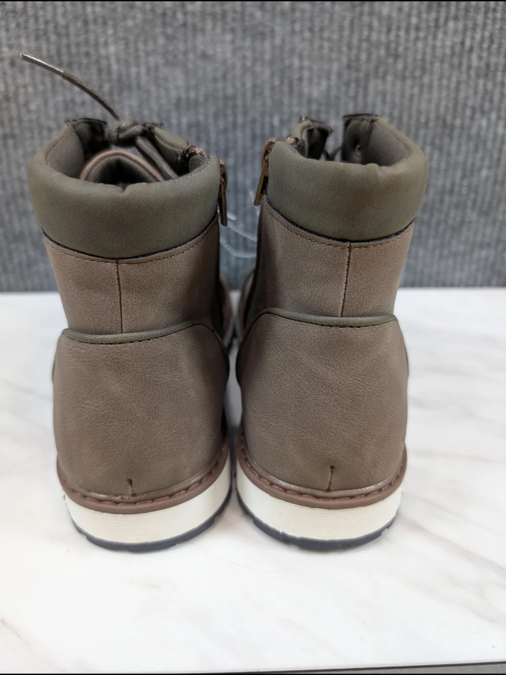 Kenneth Cole classic lace